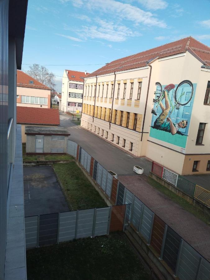 Studio Apartman Implex Apartamento Ðakovo Exterior foto