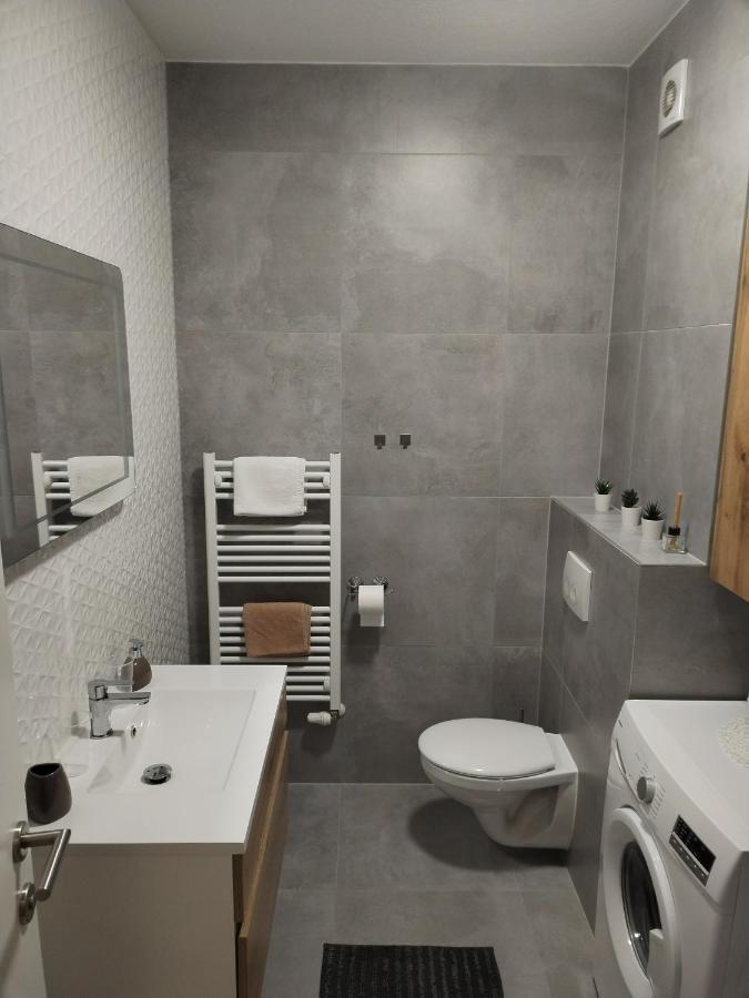 Studio Apartman Implex Apartamento Ðakovo Exterior foto